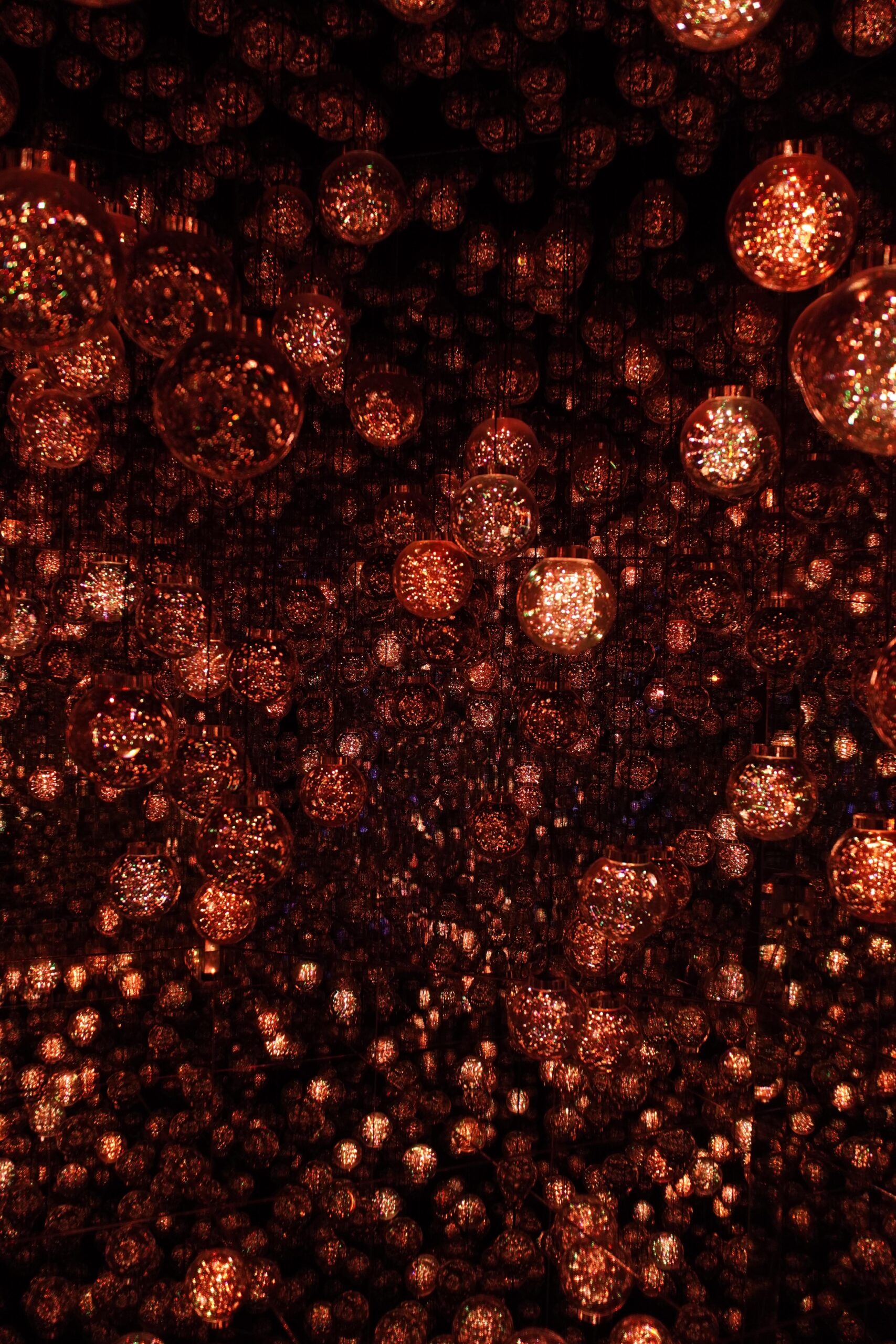 東京と富士山のミニチュア風写真集: 「最初の写真はゴジラ視点」