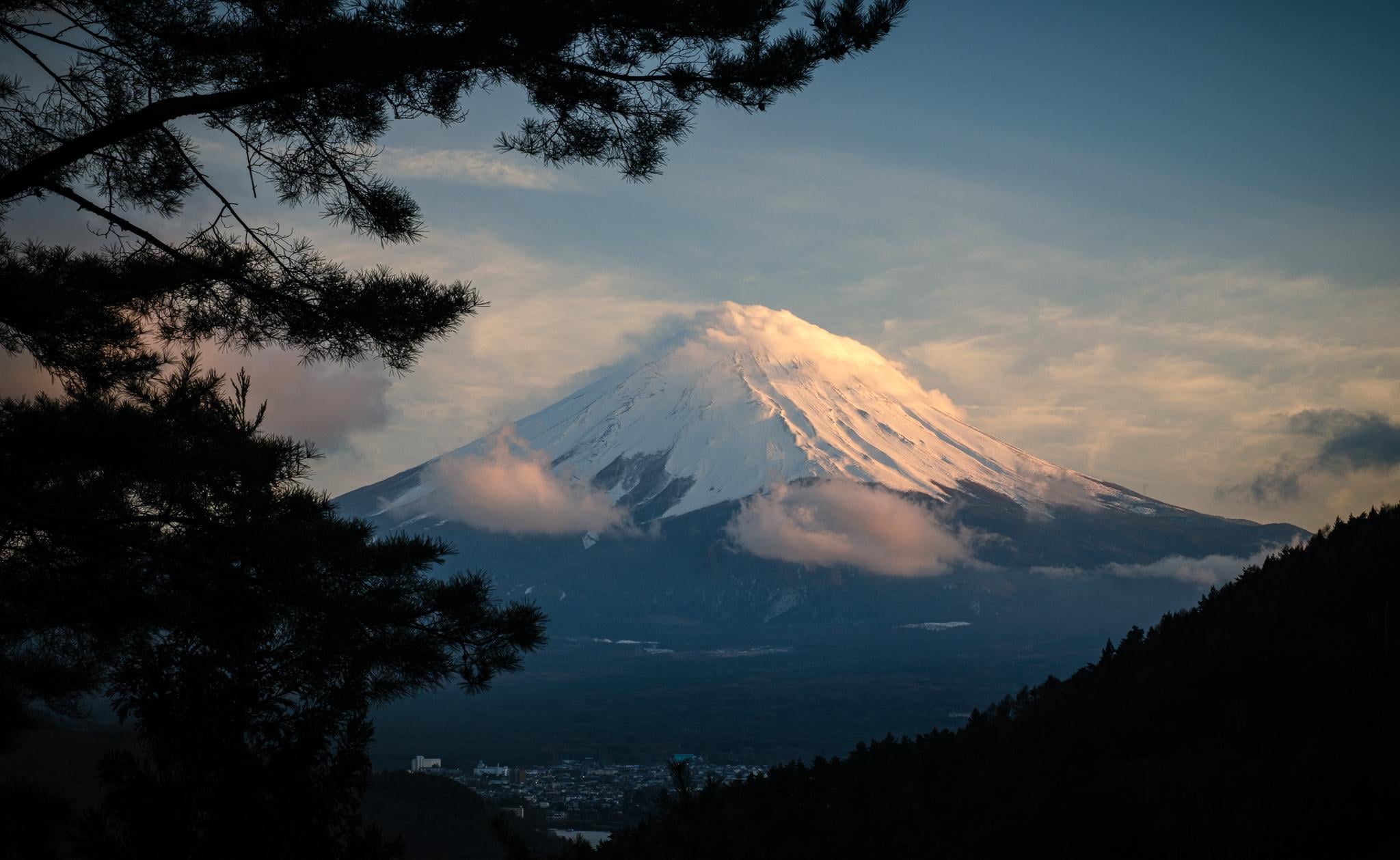 富士山の春の絶景「宝くじに当たったような体験！」